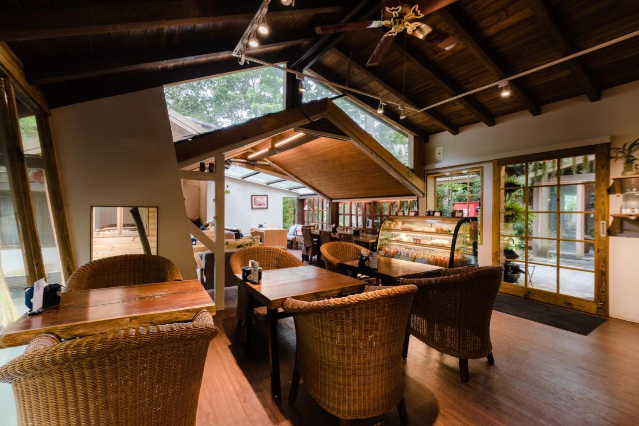 Zhou Ye Cottage Sanyi Exterior photo